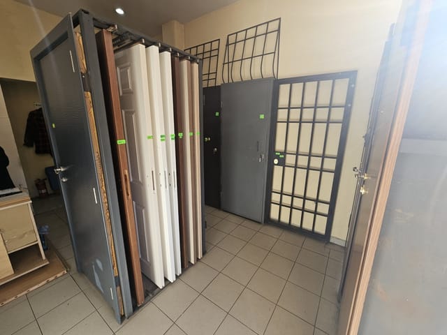 Door Business in the heart of Sofia - Photo 2