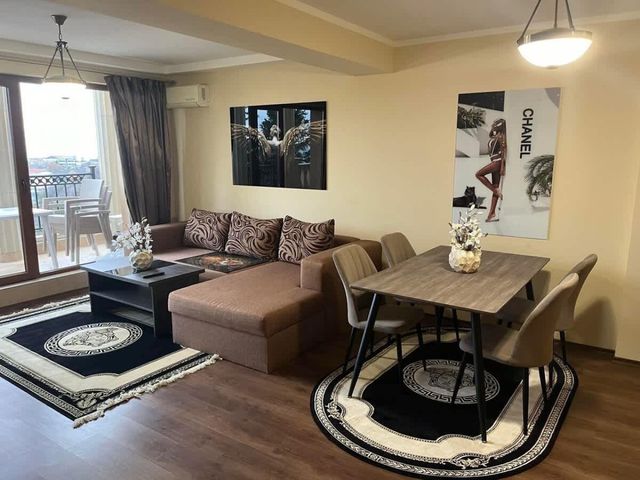 Elegant Apartment with Balcony in Argisht Palace