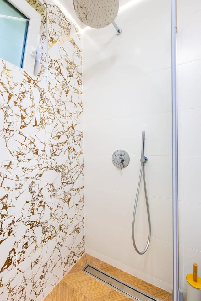 Happy People Plovdiv 1-BD Apartment - White