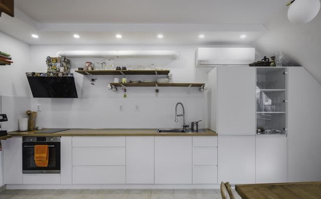 Charming & Cozy 2BD Apartment with Natural Light