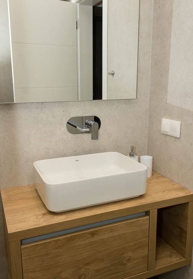 Modern Seaside Retreat 1BD Apartments