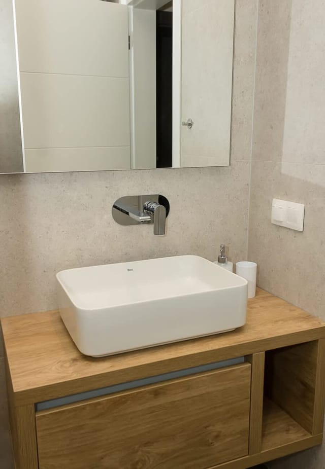 Modern Seaside Retreat 1BD Apartments