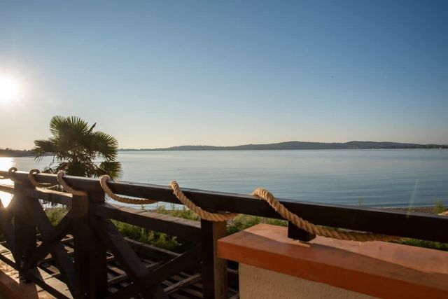 Spacious 3BD flat with Parking and Sea View