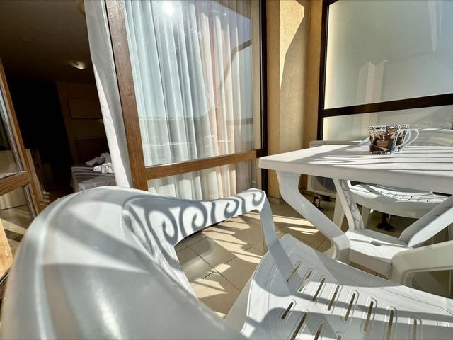 Cozy studio with balcon  Royal Sun