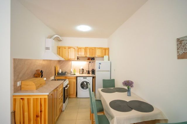 Spacious 2BD Apart. Walk to City Centre