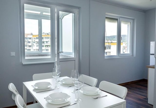 Bright &amp; Airy Flat with 2 Bedrooms – Urban peace - Photo 4