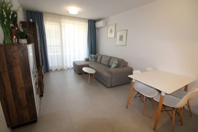 Cozy Kavaci  Apartment with Balcony