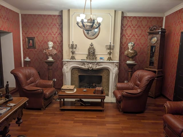 “Unique Vintage Library Studio for Filming, Interviews & Photo Shoots”