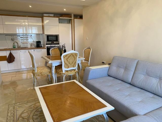 Robinzon Beach 3BD Lux apartment by Flat Manager