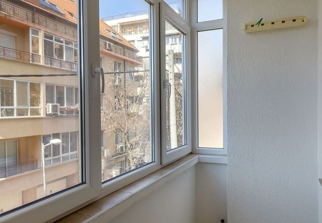 Bright & Spacious 2-Bedroom Apartment in Varna
