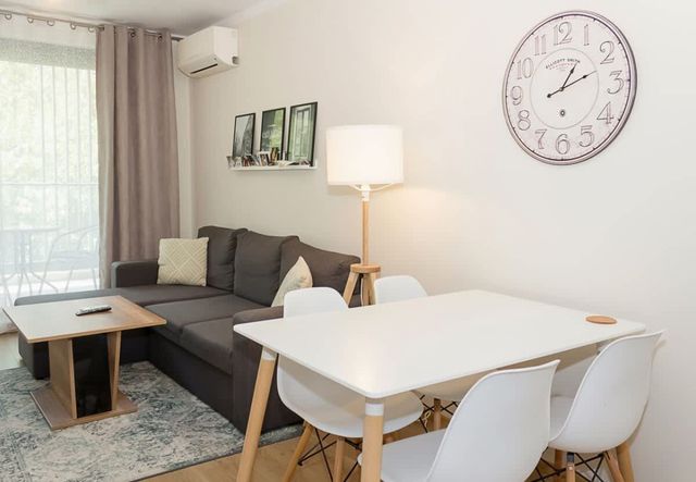 Primorki Park 1BD Flat with Desk & Balcony
