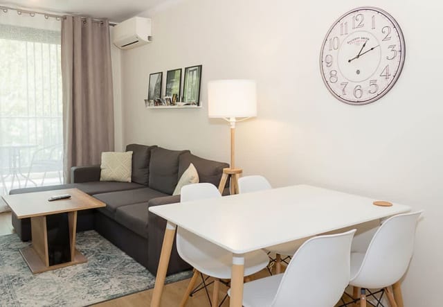 Primorki Park 1BD Flat with Desk & Balcony
