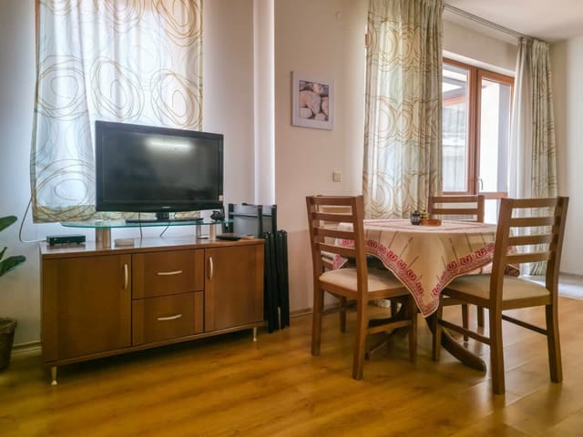 Charming 1BD Flat at Edelweiss Inn, Bansko - Photo 4