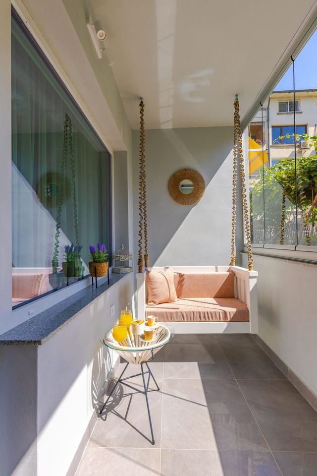 Happy People Plovdiv 1-BD Apartment - White