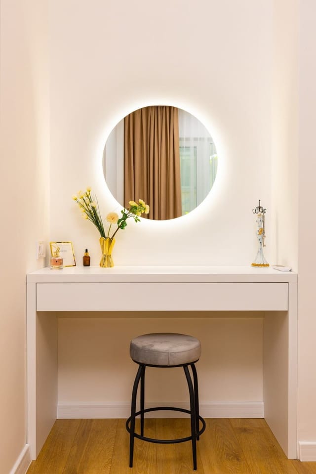 Happy People Plovdiv 1-BD Apartment - White