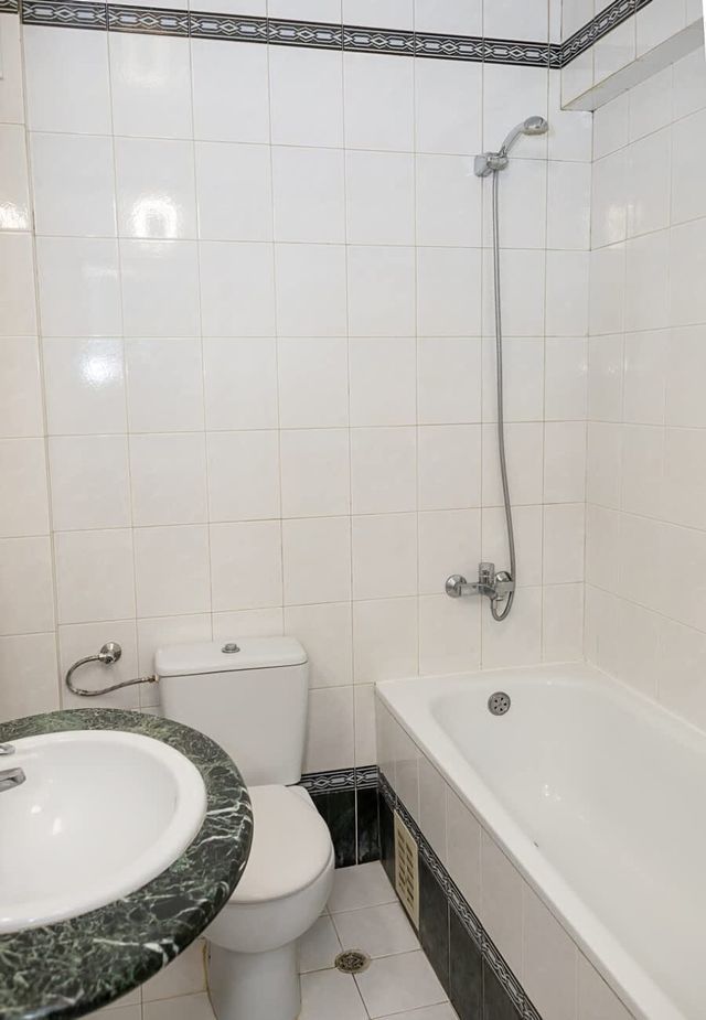 3BD Maisonette with Sea Views - Next to Sea Garden