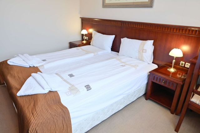 Riverside 1BR in Downtown, Near Ski Lift