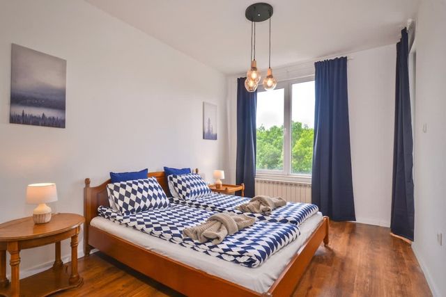 Spacious 2BD/2BA Flat - South Park & Vitosha Views