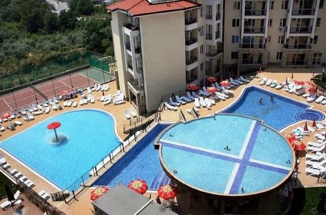 Cozy  Sunny Beach Hills  2 bedrooms for 6 people