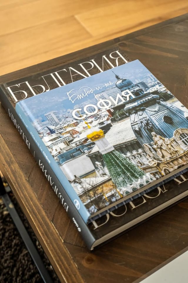 Elegant Getaway Near Iconic Eagles' Bridge