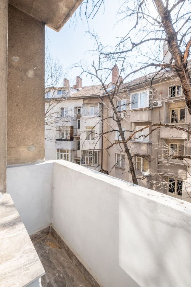 Peaceful downtown location - 2 bedroom apartment