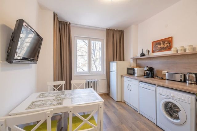 Peaceful downtown location - 2 bedroom apartment