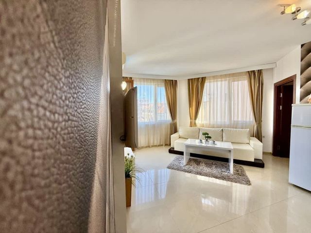 Cozy apartment in Emerald Paradise