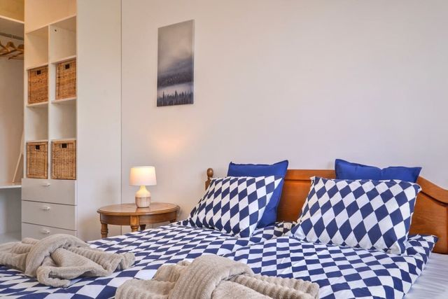 Spacious 2BD/2BA Flat - South Park & Vitosha Views