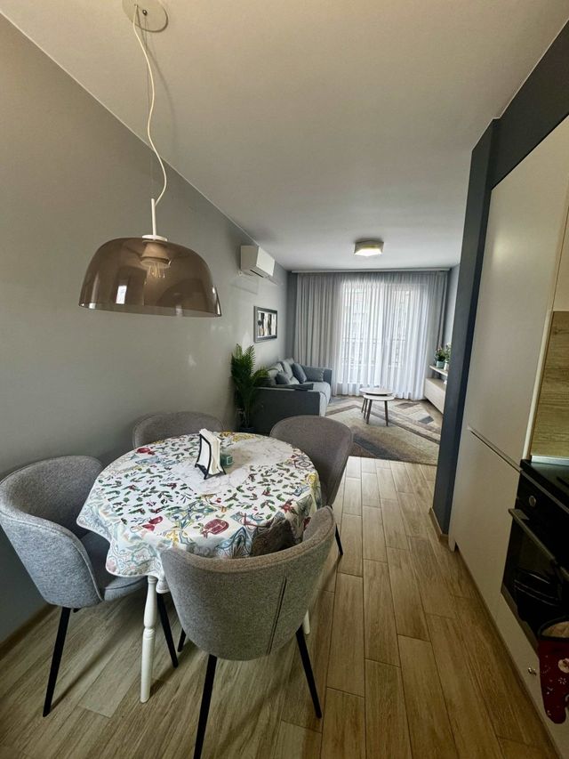 1BD Apartment next to the Sea Garden