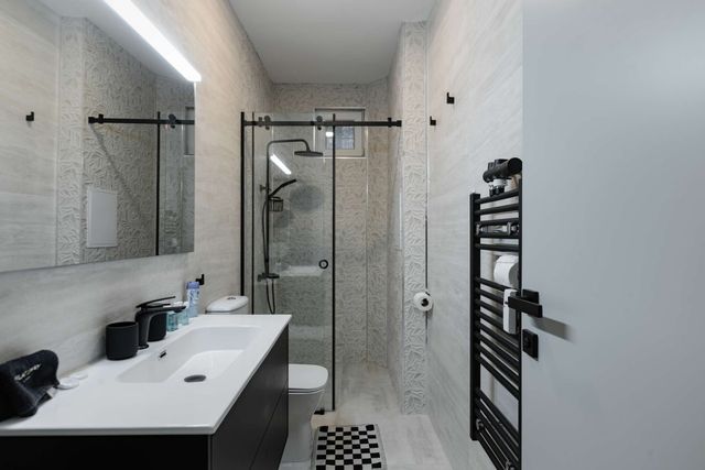 Modern 2BR in the Heart of the City