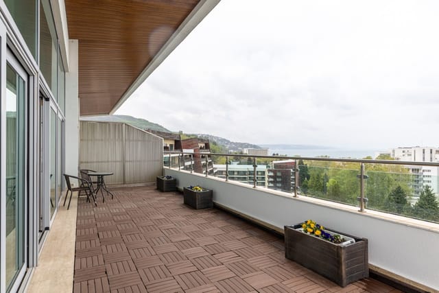 Corner Penthouses: Sunset &amp; Sunrise in The Flamingo Grand Hotel - Photo 4