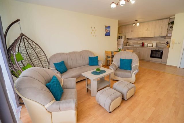 The Sea Balcony - 1BD Apartment by Flat Manager