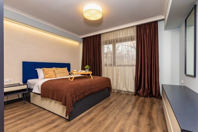 New Luxury & Bright 2 Bedroom Apartment