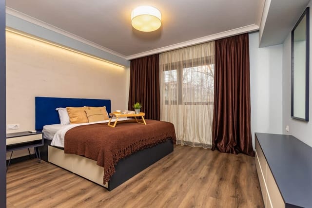 New Luxury & Bright 2 Bedroom Apartment