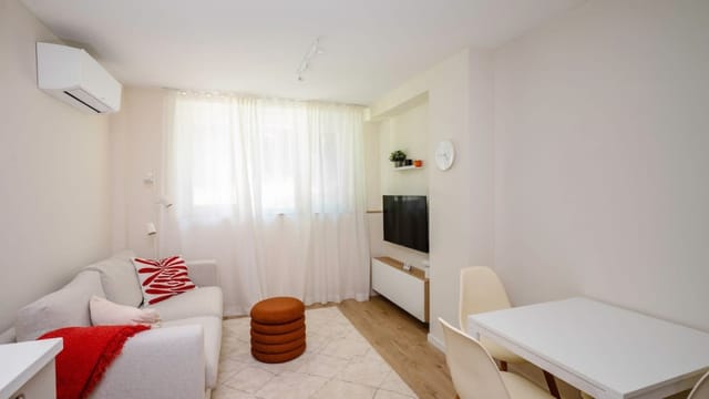 Cozy 1BD Apartment next to NDK