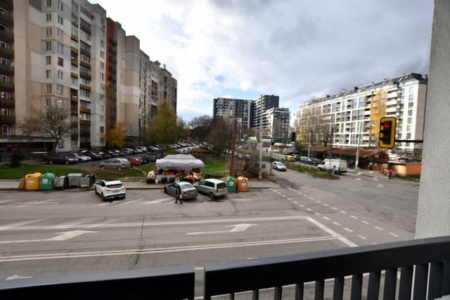 Contemporary Home with Balcony