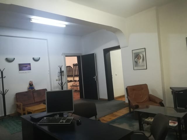 Office in an old building (1938) that is a cultural monument. Size 160 sq. m. No bathroom. No elevator, 4-th floor; 5 rooms; 2 small balconies.