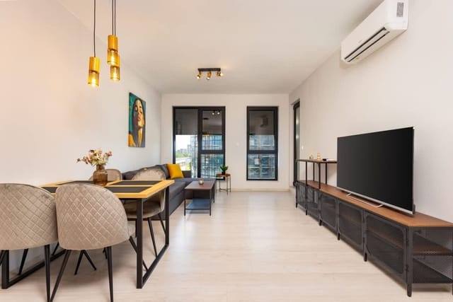 Lauta Park - 1BD with balcony