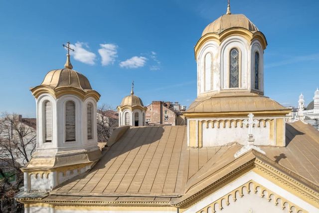 Exceptional City Gem with 1 BDR