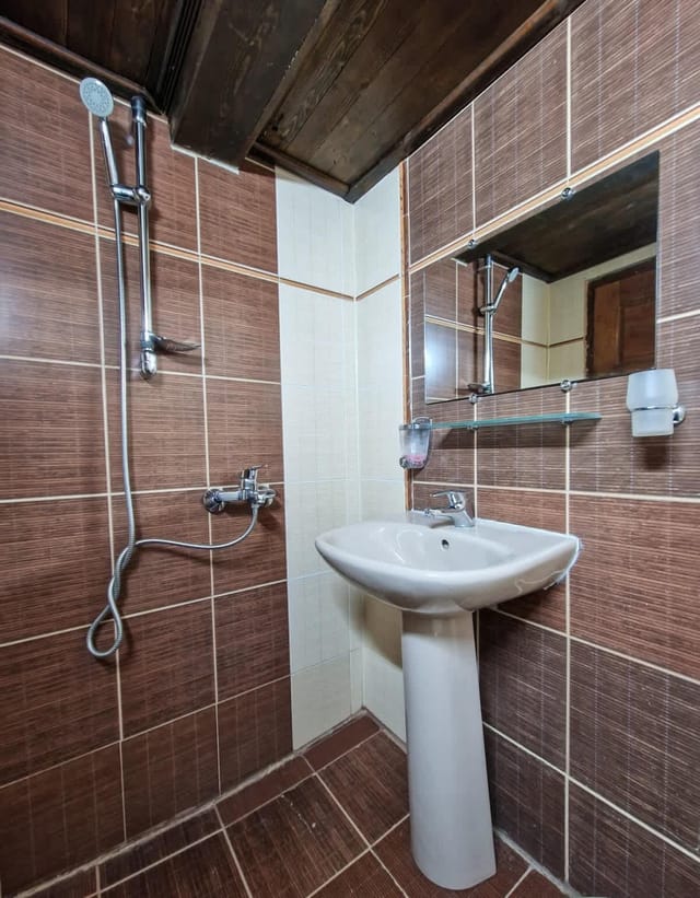 8BD Retreat in Bansko: Comfort & Mountain Charm