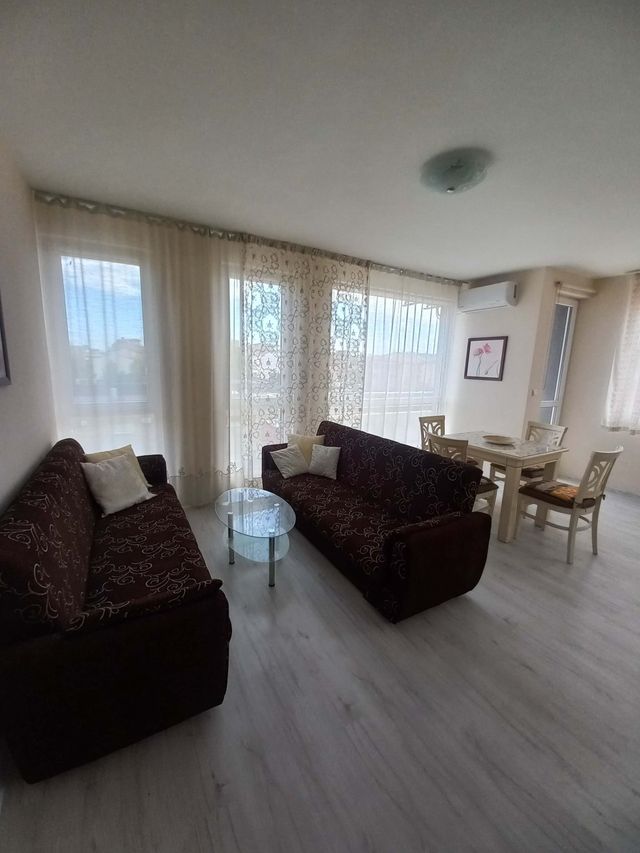 Sunny and Spacious Apartment - Quiet Area in Nesebar