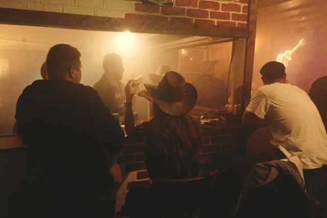 Southern country-rock bar