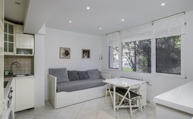 Bright &amp; Cozy 1BD Apartment close to South Park - Photo 2