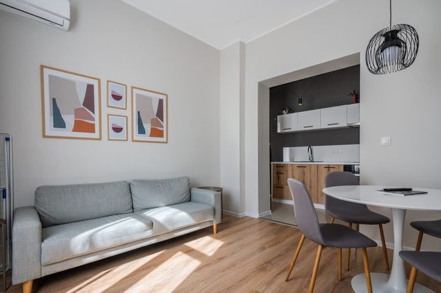 Light and Modern 2BD Flat Next To Women's Market