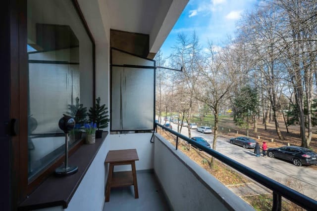 Lux Flat next to Park with working space