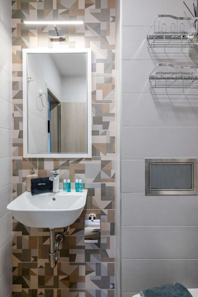 Compact Comfort Studio