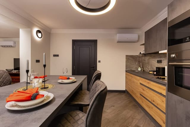 Central Apartments with Garden view - Apt No. 6 - Photo 3