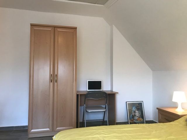 Top Center Studio - The Nest