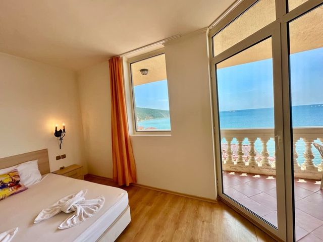 Atrium  Apartment with Sea View