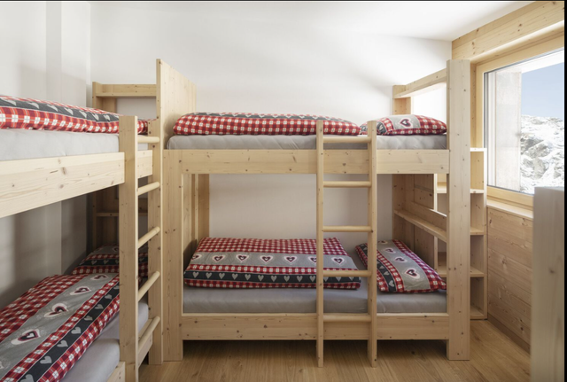 Rifugio Petrarca Hut